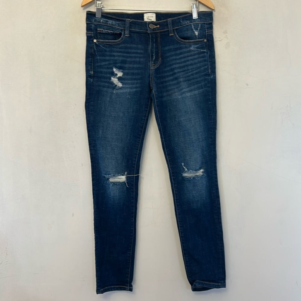 Id : 23 distressed denim jeans Size 28 EUC